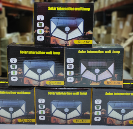 Aplique Solar con Sensor 100 LED – Iluminación Inteligente para tu Hogar